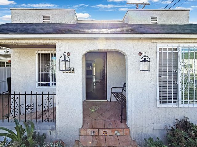 3008 W 30th, Los Angeles
