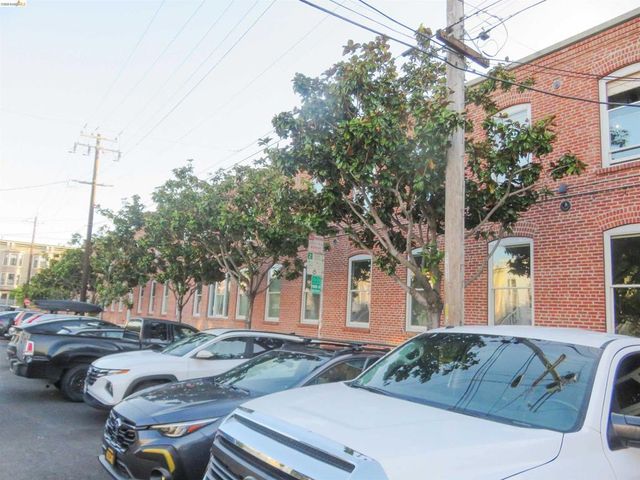 720 York St # 212, San Francisco
