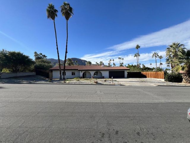 46075 Verba Santa Drive, Palm Desert