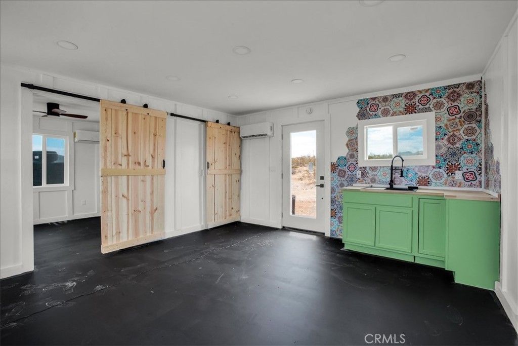 777 Quail Bush Road, Landers