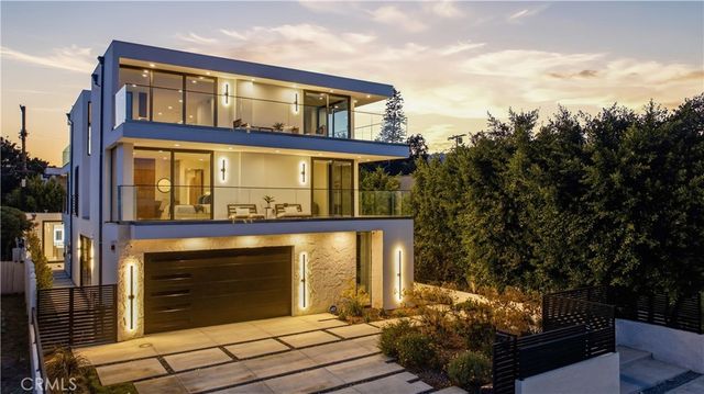 813 N Genesee Avenue, Los Angeles