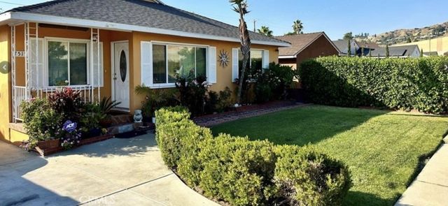 7517 N Ontario Street, Sun Valley