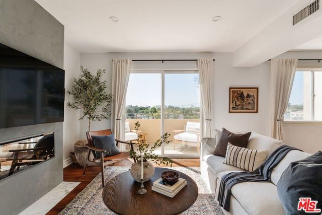 8866 Alcott Street # 4, Los Angeles