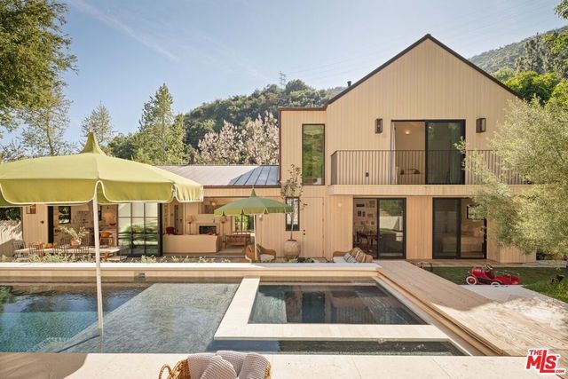 3640 Mandeville Canyon Road, Los Angeles