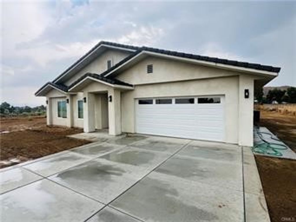 31820 Meadow Blossom, Nuevo