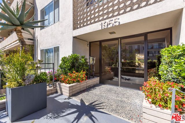 1955 Tamarind Avenue # 2, Los Angeles