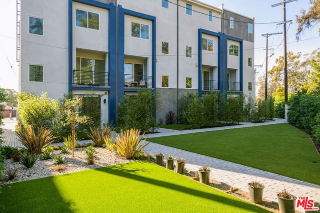 5849 Westside Crossing Lane, Los Angeles