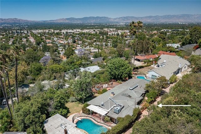 18070 Boris Drive, Encino