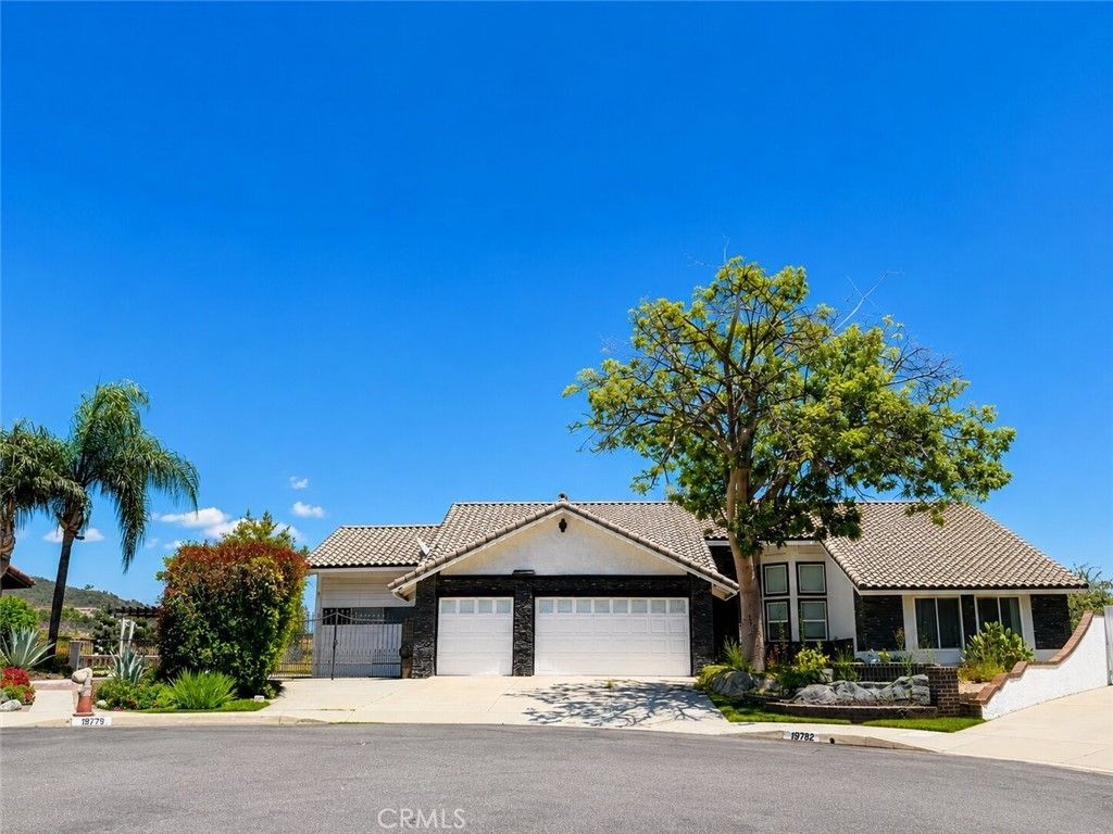 19782 Saddlecrest, Walnut