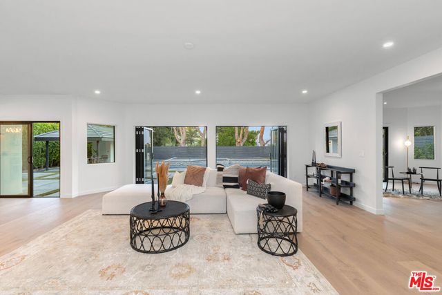 4256 Tarzana Estates Drive, Tarzana