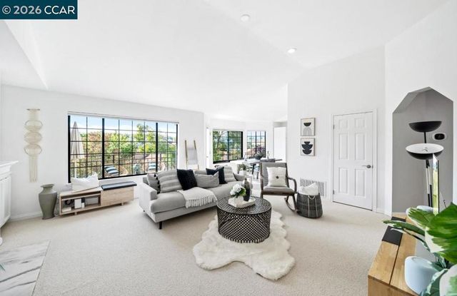 83 Tahoe Ct # 202, San Ramon