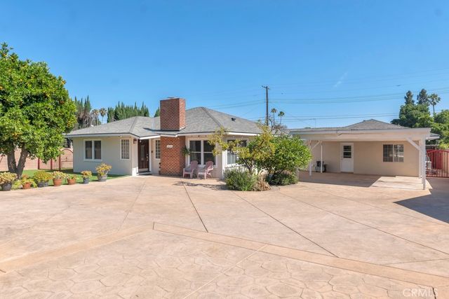 16040 Parthenia, North Hills