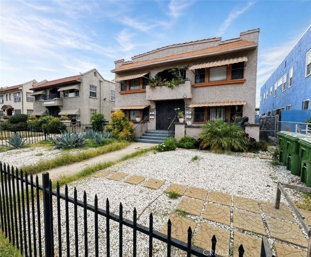 3110 Raymond Ave, Los Angeles