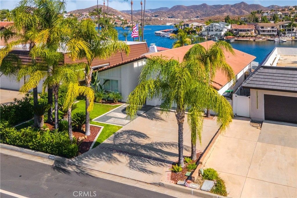 30238 Longhorn, Canyon Lake