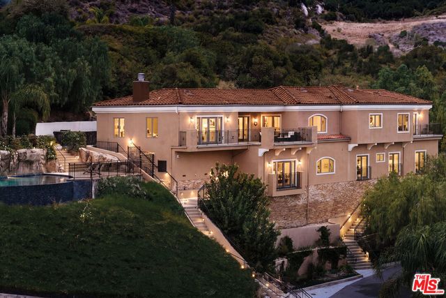 24410 Mulholland Highway, Calabasas