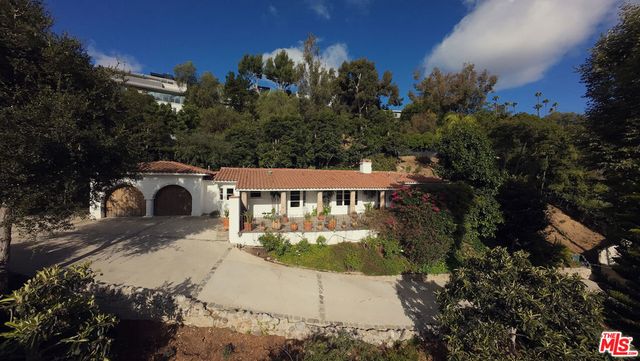 2627 Outpost Drive, Los Angeles