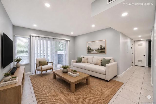 675 Diamond Way # 137, Vista