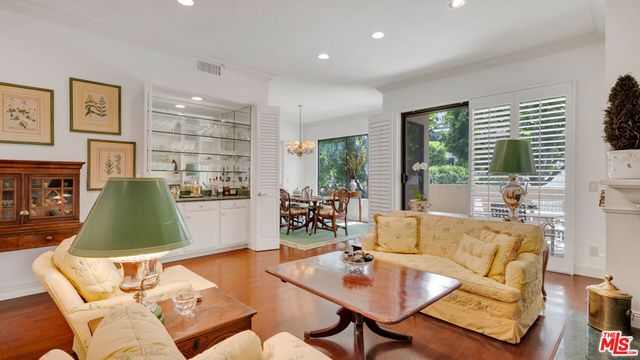 2350 Century Hill, Los Angeles