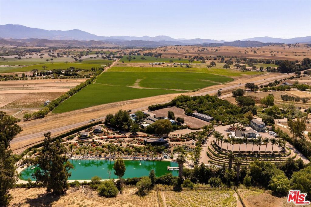 1551 Meadowvale Road, Santa Ynez