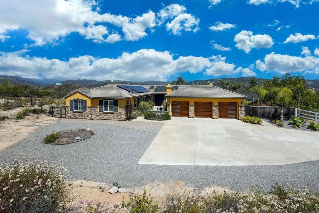 22963 Stokes Road, Ramona