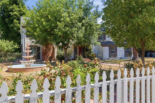 2132 Chester, Bakersfield