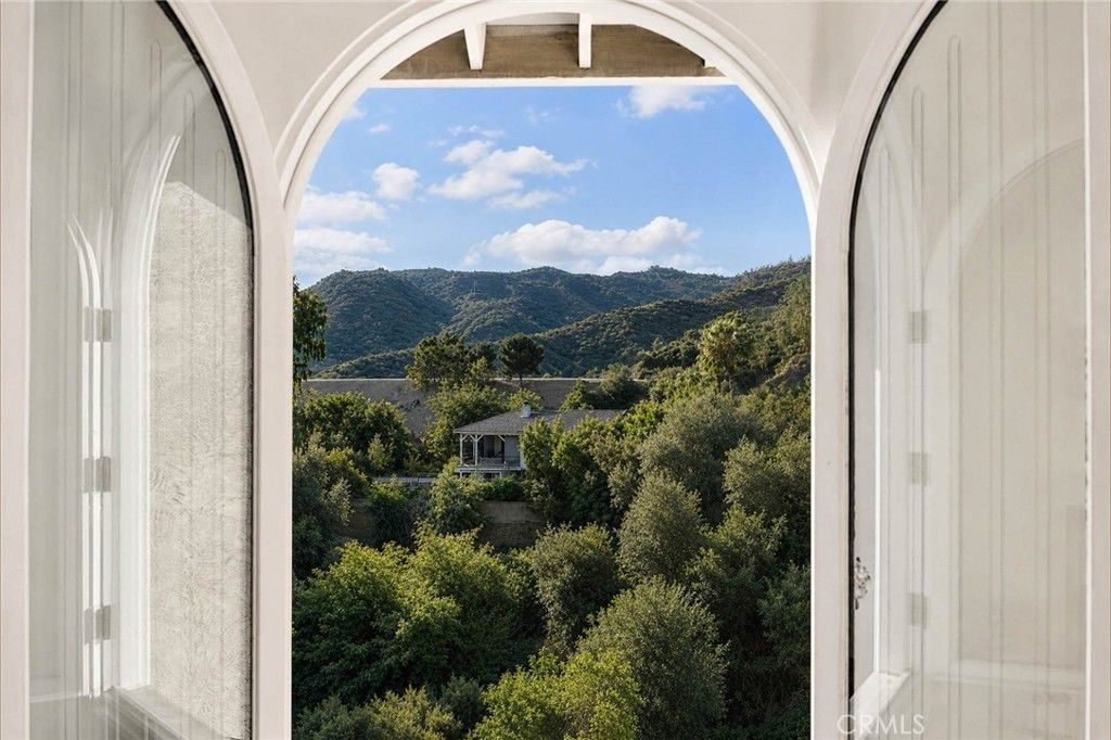 411 Woodcliffe, Pasadena