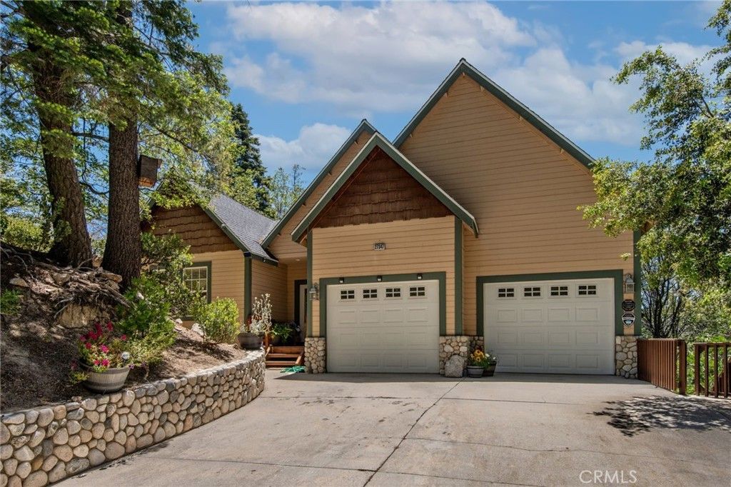 27347 Maplewood, Lake Arrowhead