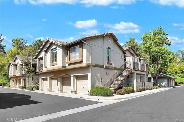 27 Chaumont Circle, Lake Forest