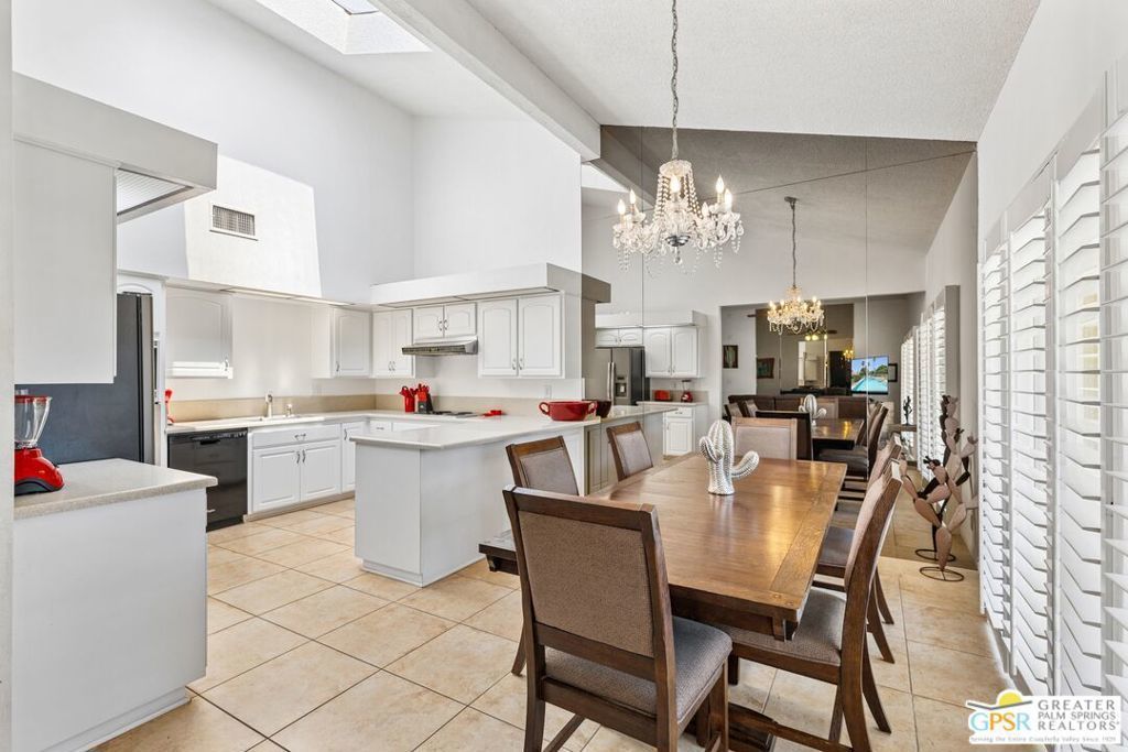 2671 N Whitewater Club Drive, Palm Springs