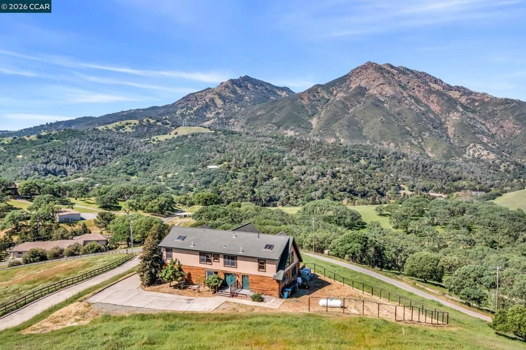 530 Leon Way, Clayton