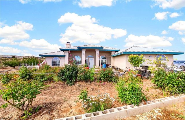 5445 Snow Line, Phelan