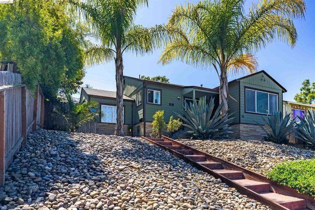 11 Fairview Ave, Vallejo