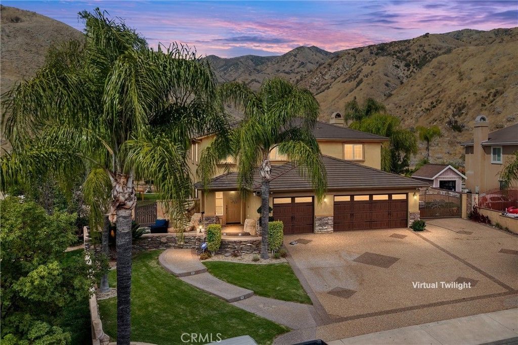 7773 La Cresta Street, Highland