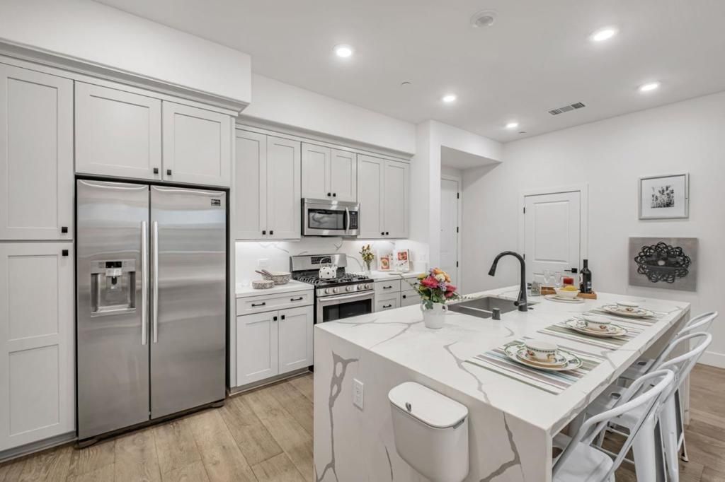 1000 Berryessa Lane # 211, Davis
