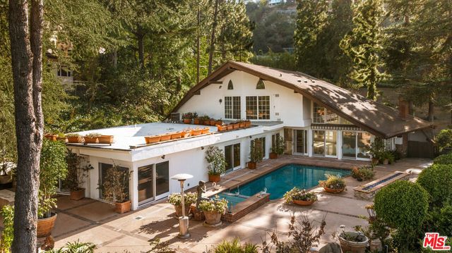 1727 Stone Canyon Road, Los Angeles