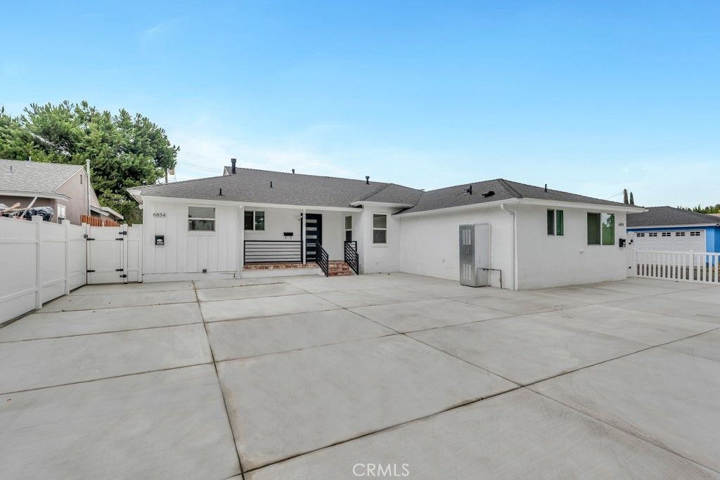 6852 Claire Avenue, Reseda