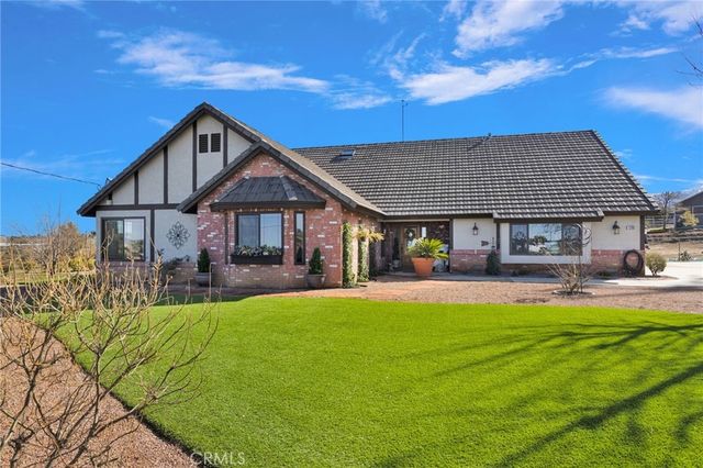 5205 Snow Line, Phelan