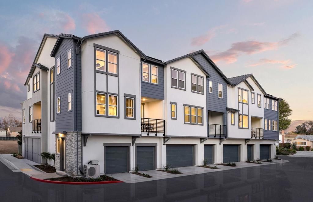 508 Boxcar Drive # 23-01 - Plan 6, Campbell