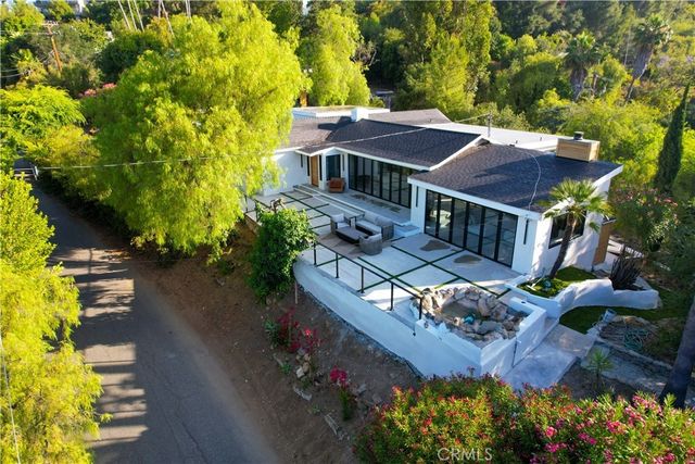 2600 Topanga Skyline, Topanga