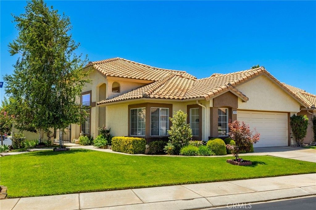 886 Oakland Hills, Banning