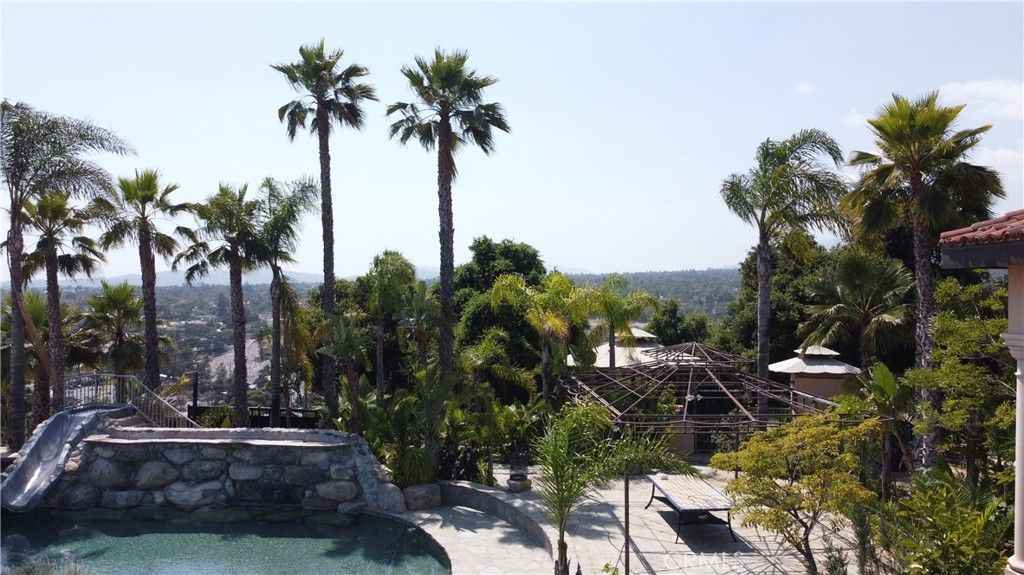 1445 Edgecliff, Pasadena