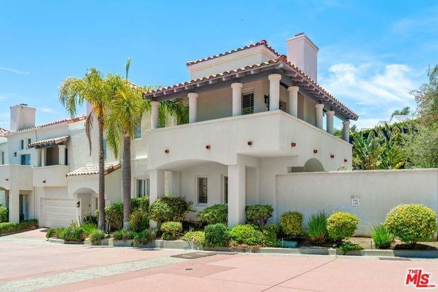 6435 Zumirez Drive # 21, Malibu