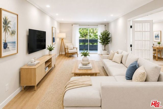 2700 Cahuenga Boulevard # 4220, Los Angeles
