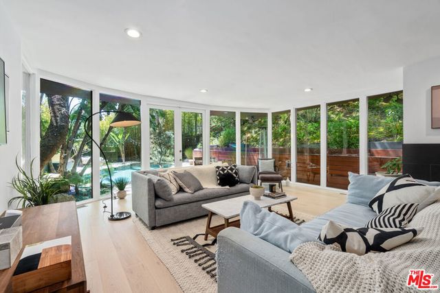 2617 Harlesden Court, Los Angeles
