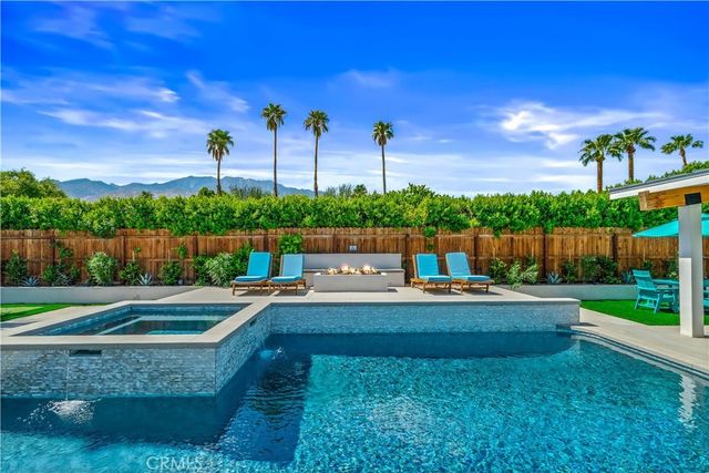 1995 N San Clemente Road, Palm Springs