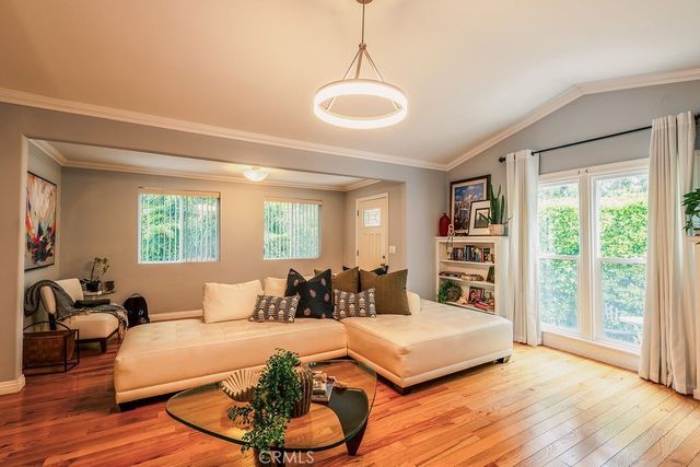 7122 /7124 De Longpre, Los Angeles