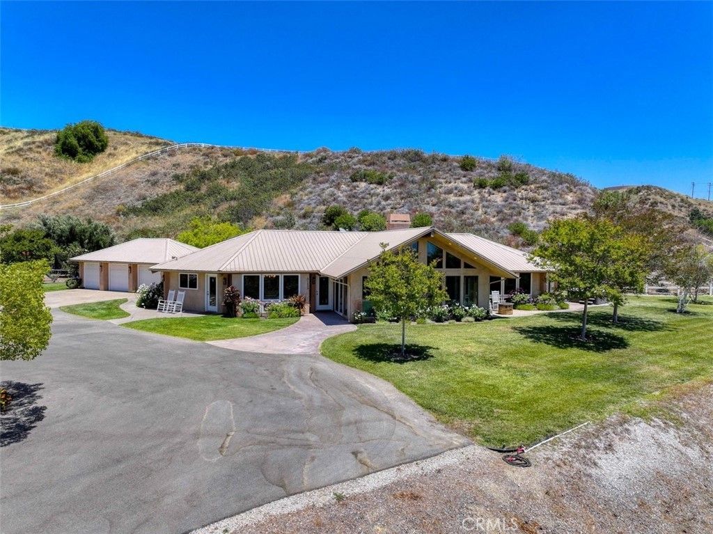 31233 Romero Canyon, Castaic