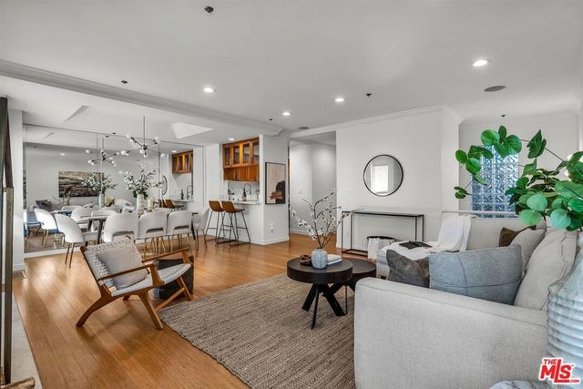 10664 Wilkins Avenue # 202, Los Angeles