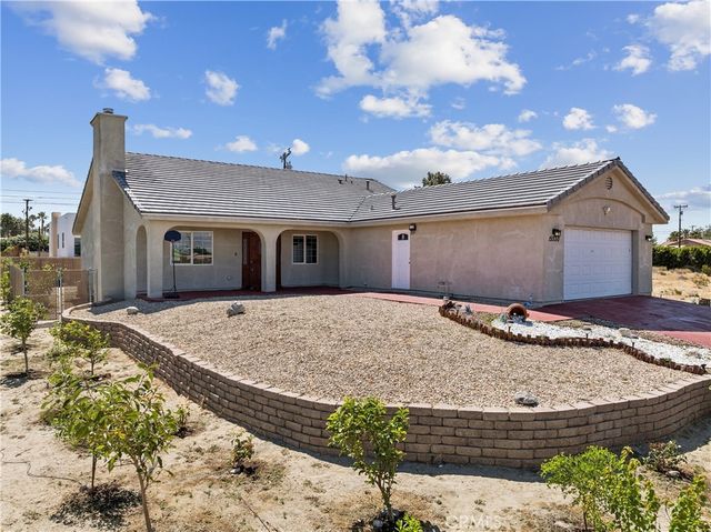15530 Avenida Rambla, Desert Hot Springs