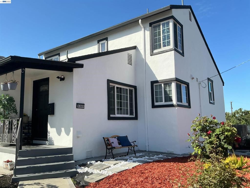 5301 Brann St, Oakland